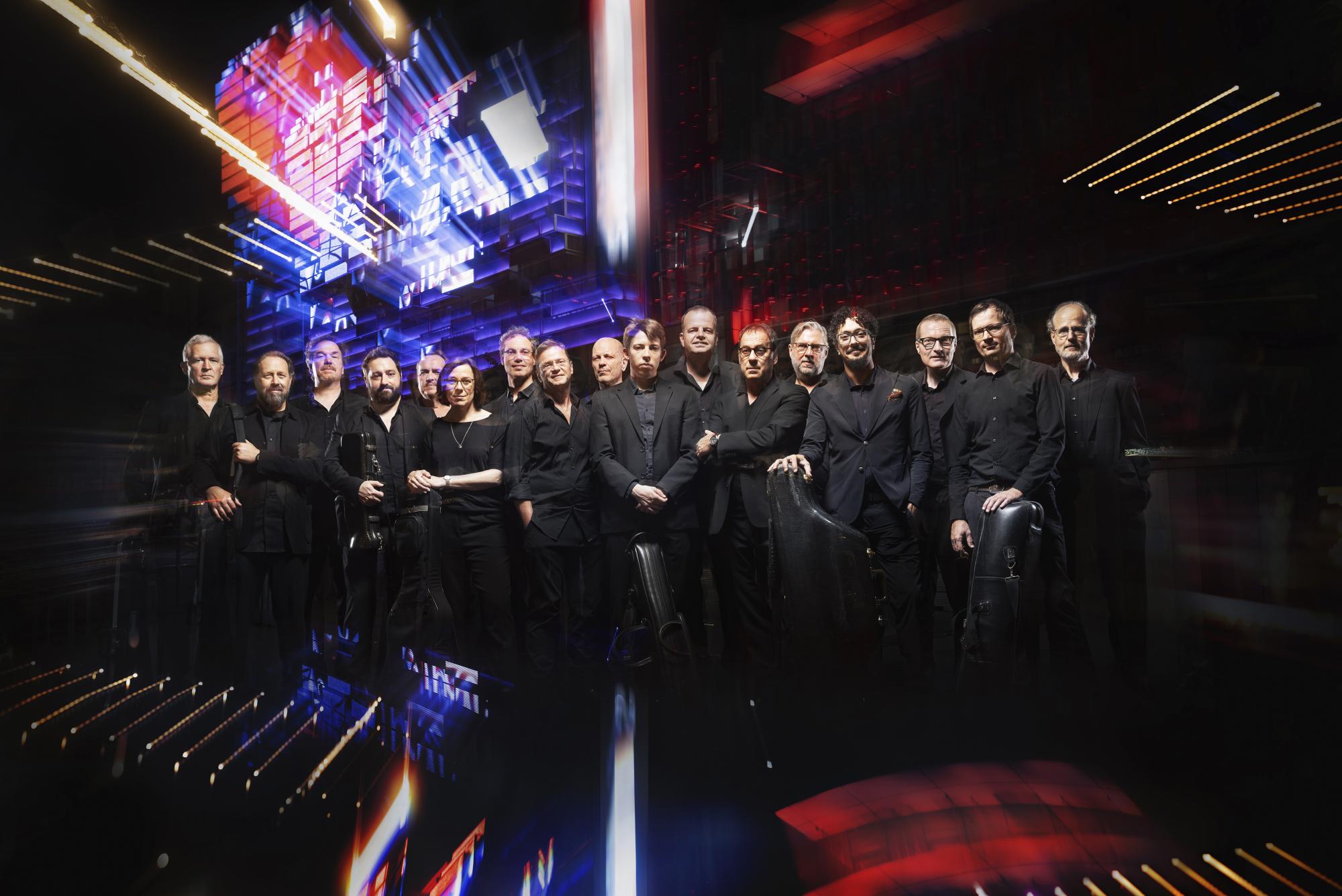 NDR Bigband feat. ToyToy
