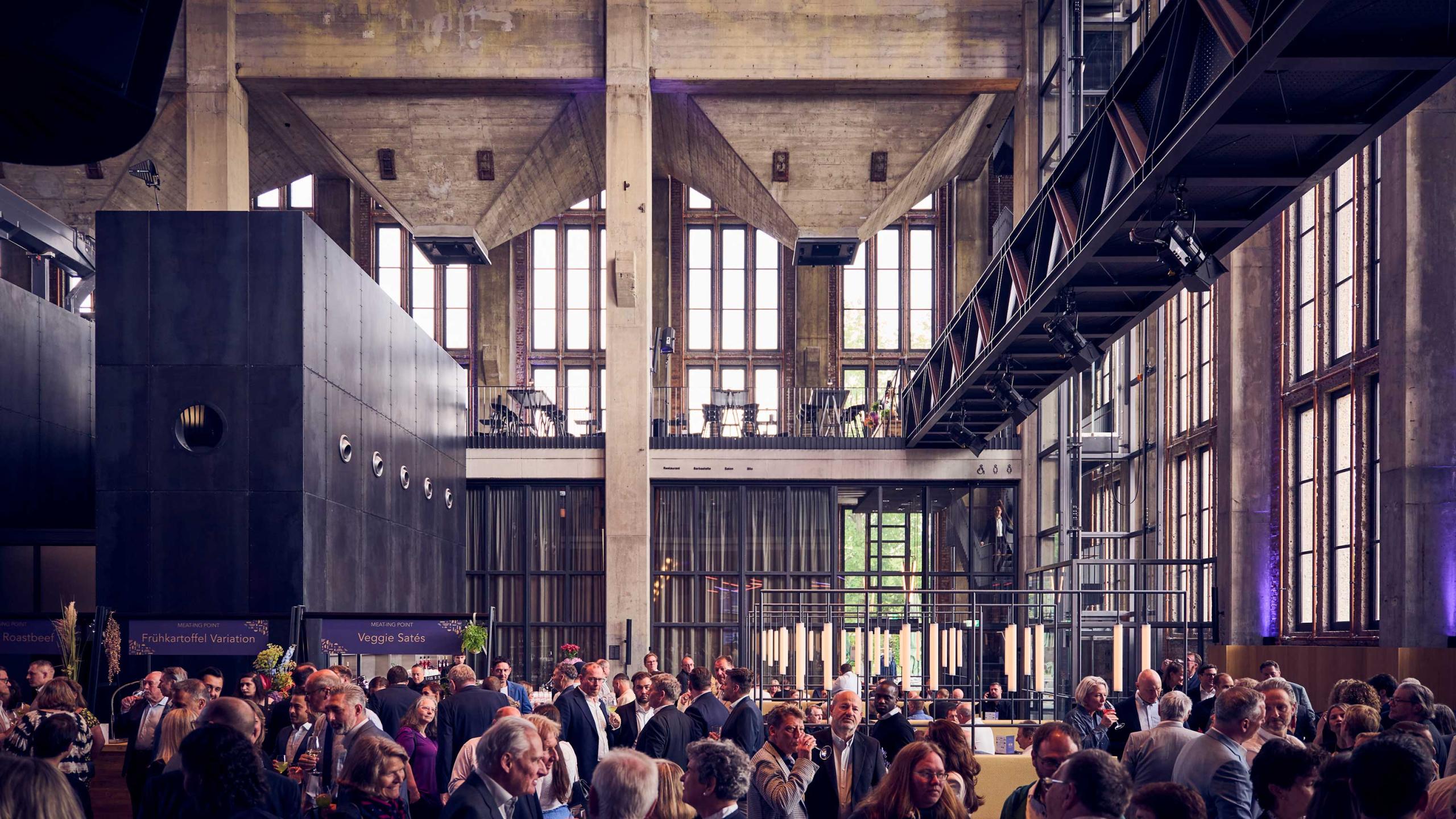 Architektonische Größe trifft Gastlichkeit: Großevent im imposanten Bergson Atrium