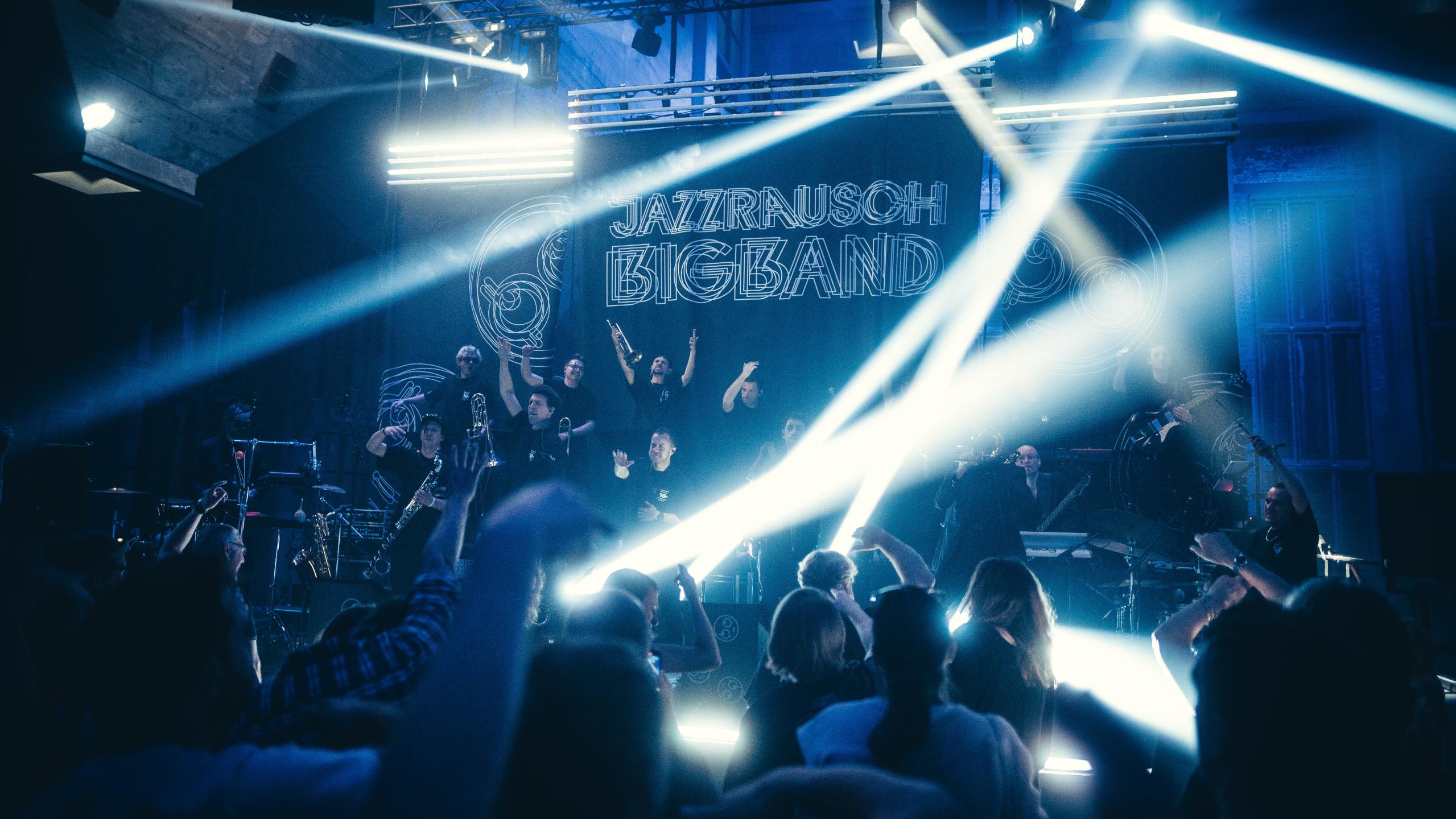 Jazzrausch Bigband bei Bergson – Eine Fusion aus Jazz und ...